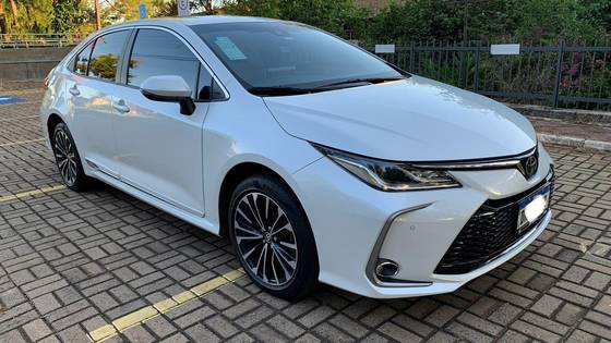 TOYOTA COROLLA 2.0 VVT-IE FLEX ALTIS DIRECT SHIFT
